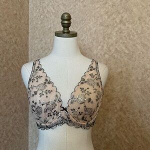 NWT Victoria’s Secret Dream Angels Unlined Plunge Metallic Floral Sheer Bra